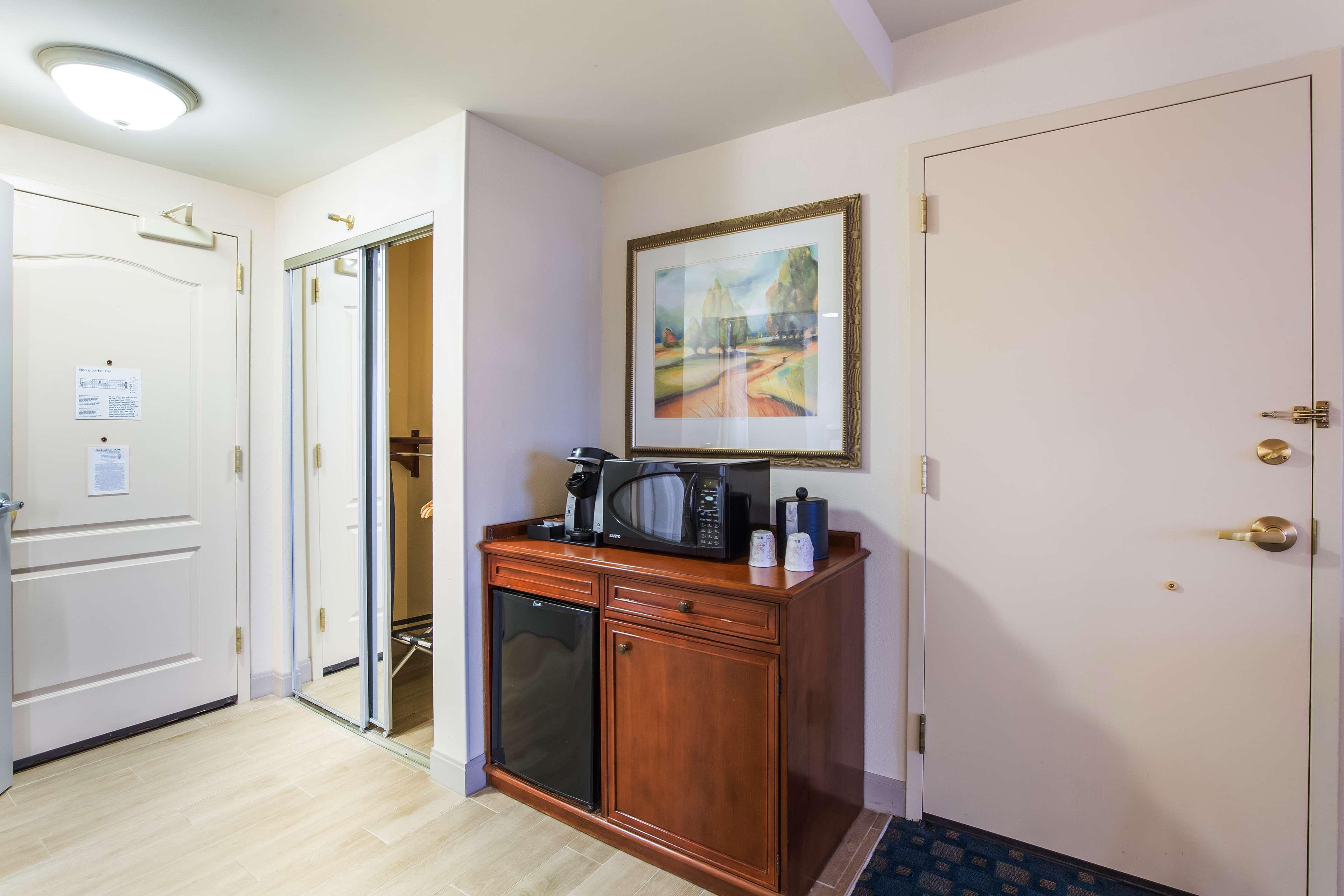Hilton Garden Inn Suffolk Riverfront Екстер'єр фото