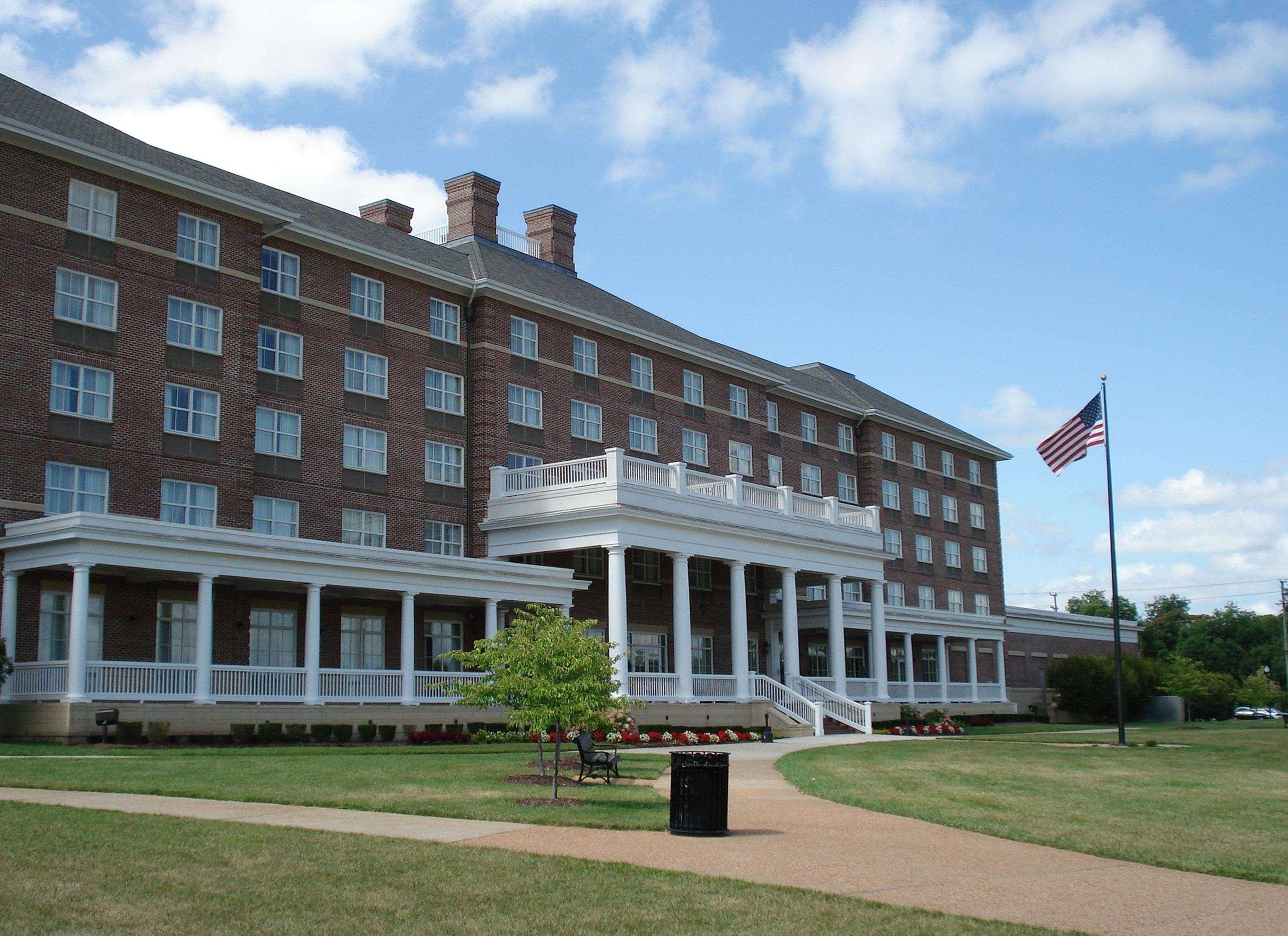 Hilton Garden Inn Suffolk Riverfront Екстер'єр фото