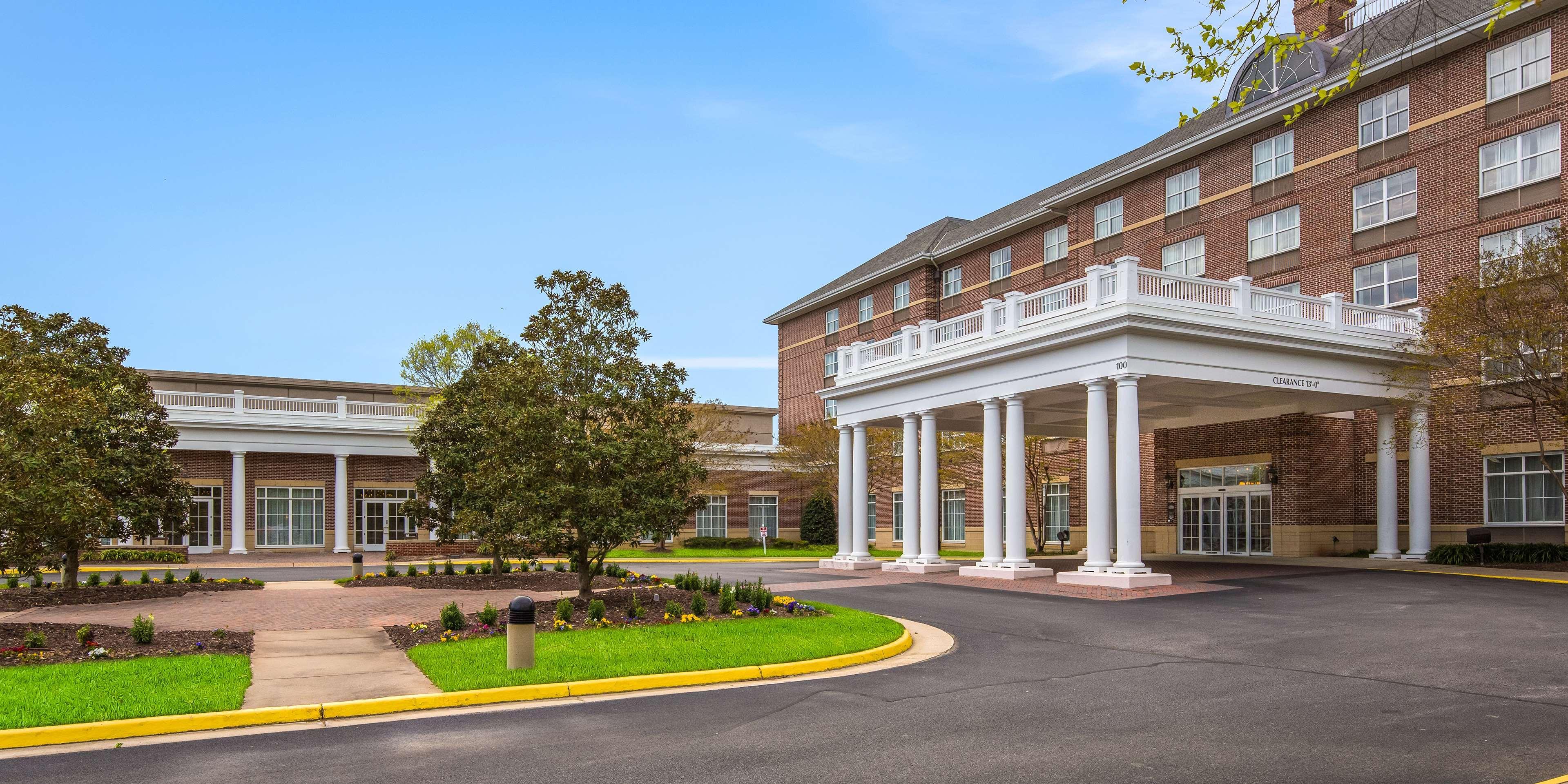 Hilton Garden Inn Suffolk Riverfront Екстер'єр фото