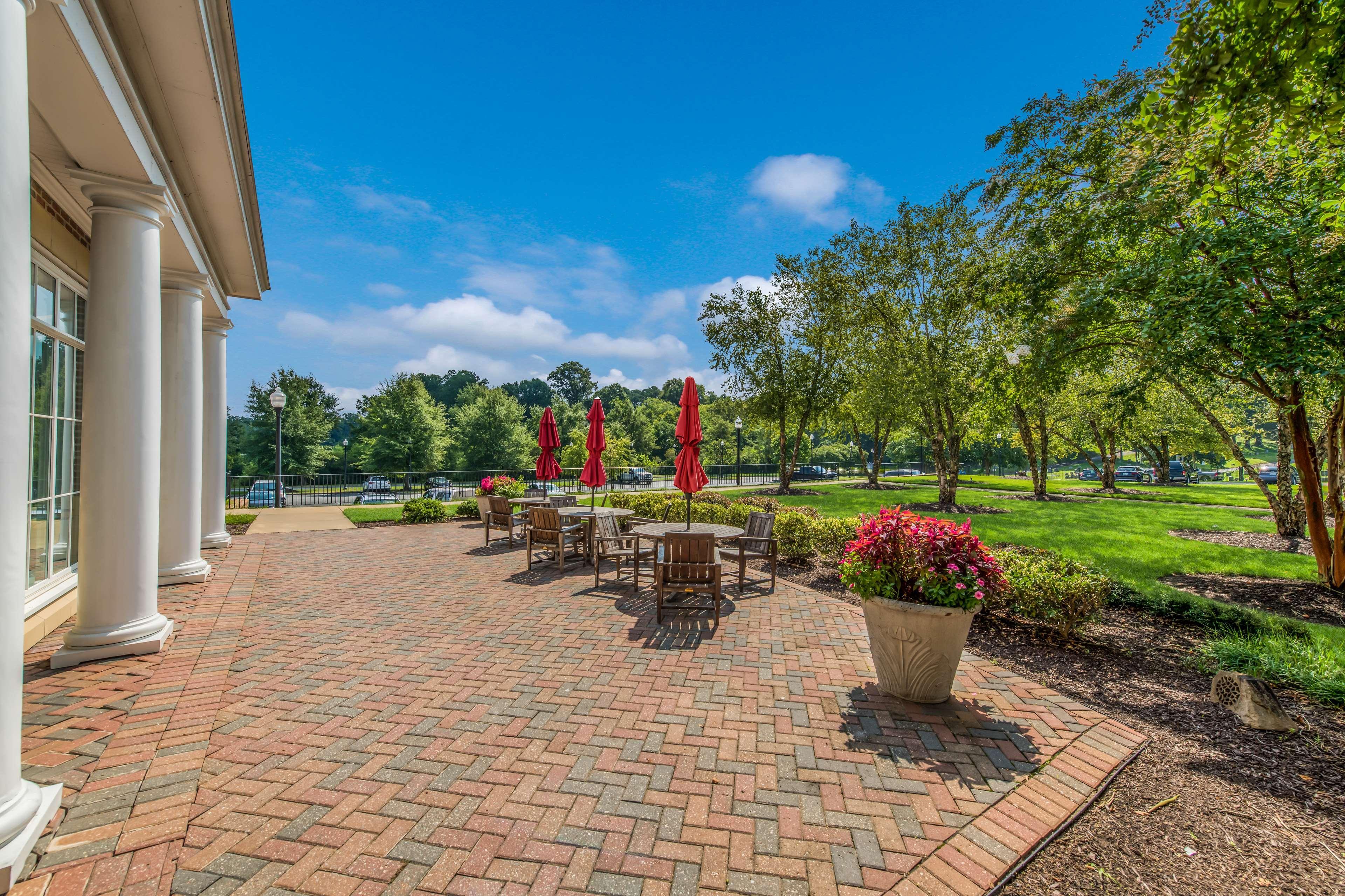 Hilton Garden Inn Suffolk Riverfront Екстер'єр фото
