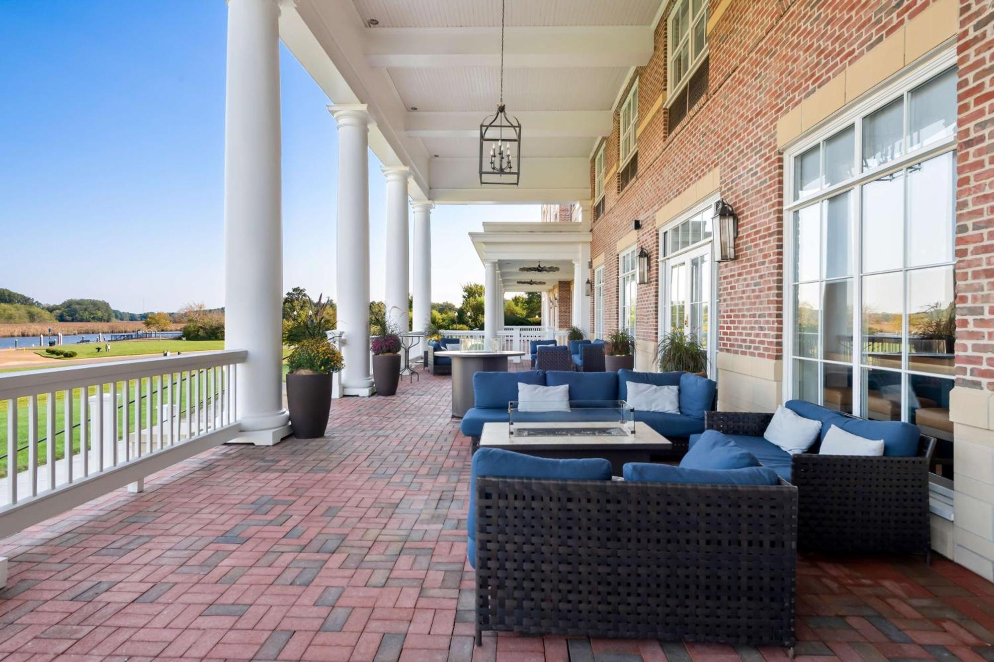 Hilton Garden Inn Suffolk Riverfront Екстер'єр фото