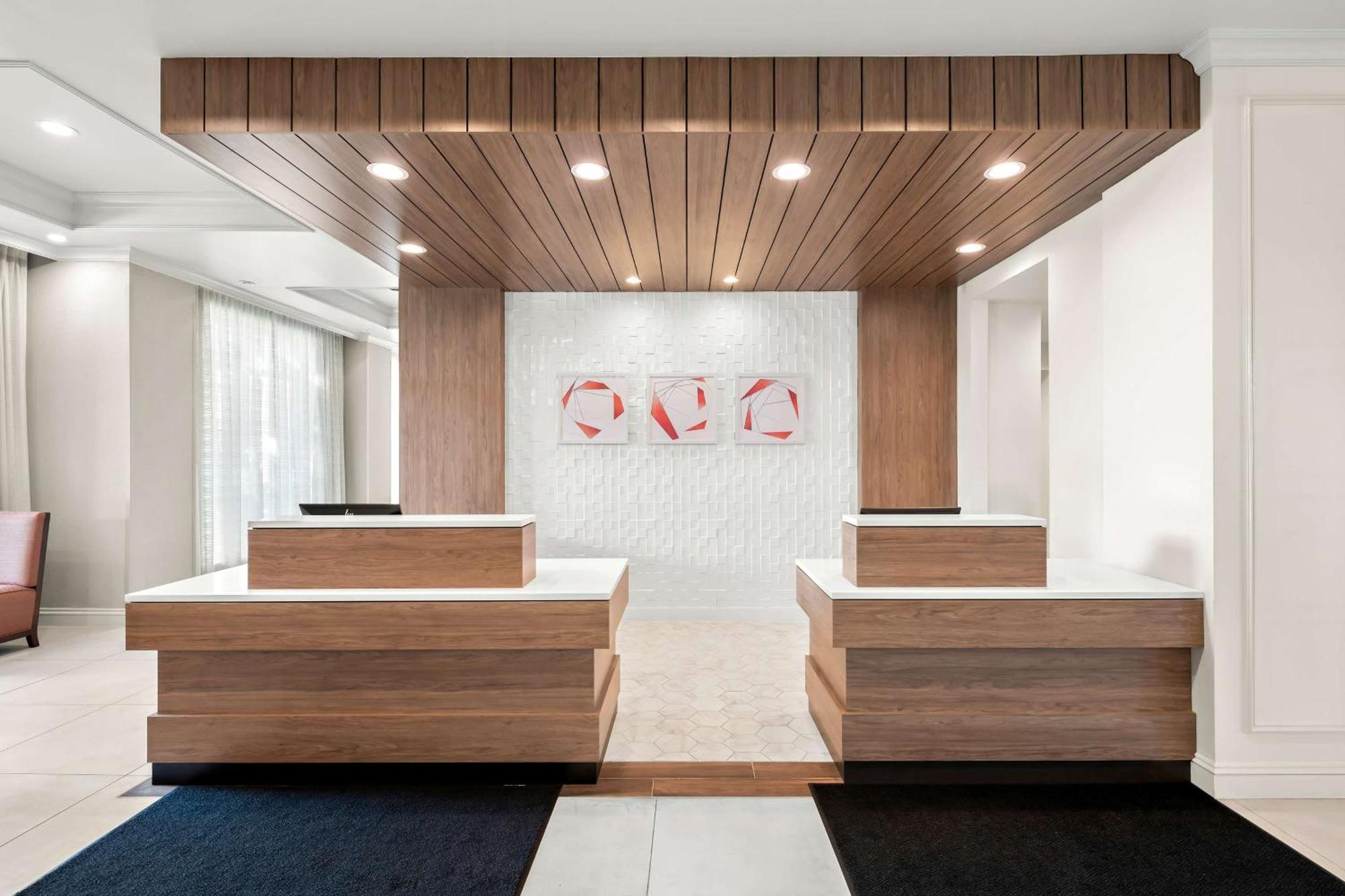 Hilton Garden Inn Suffolk Riverfront Екстер'єр фото