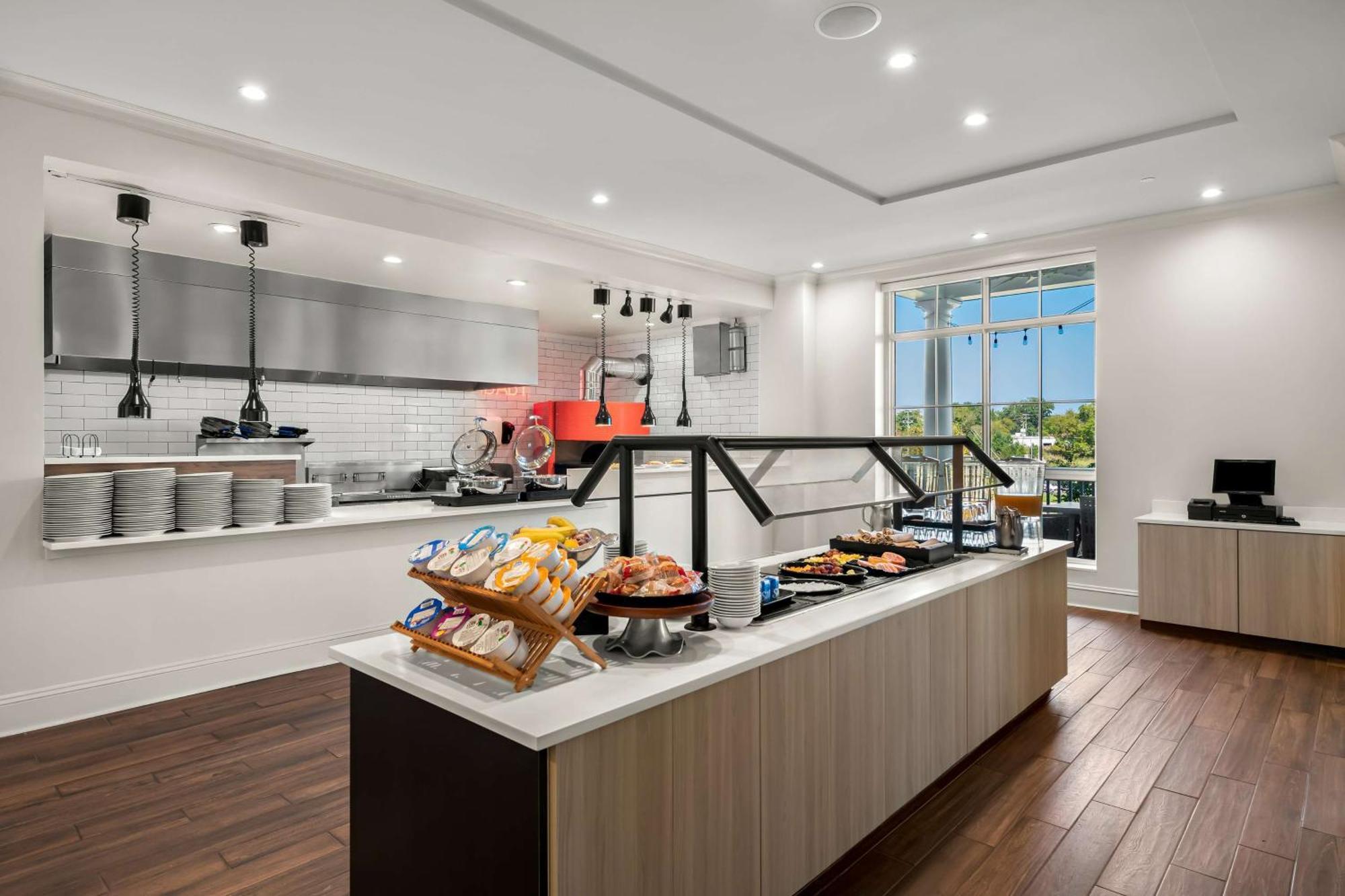 Hilton Garden Inn Suffolk Riverfront Екстер'єр фото